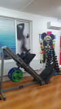 Body-Solid GLPH1100 Жим ногами + гакк-машина